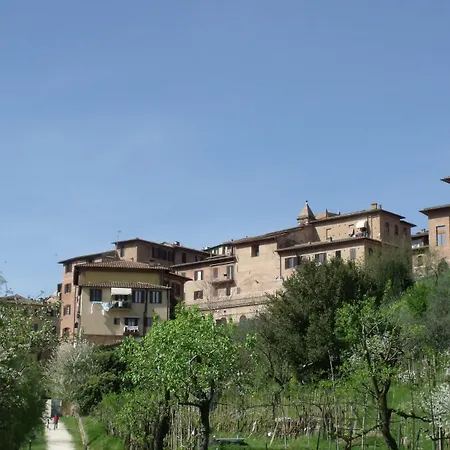 Del Sole לינה וארוחת בוקר סיינה