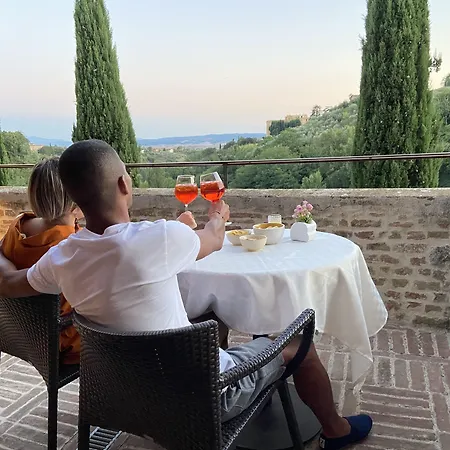 Del Sole לינה וארוחת בוקר 4*